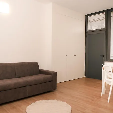 Luxury Mecenate 1 * Milan